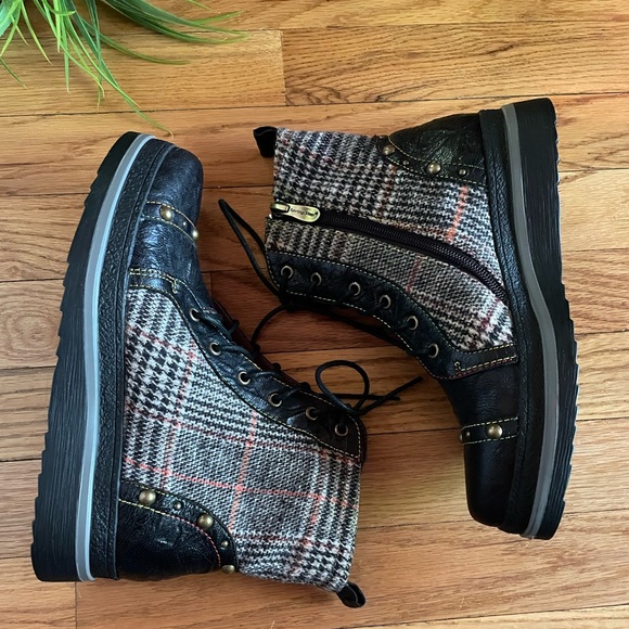 L’Artiste Rehja Leather & Plaid Boots - Picture 3 of 8